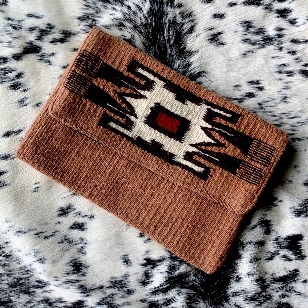 Senorita Clutch in Tan